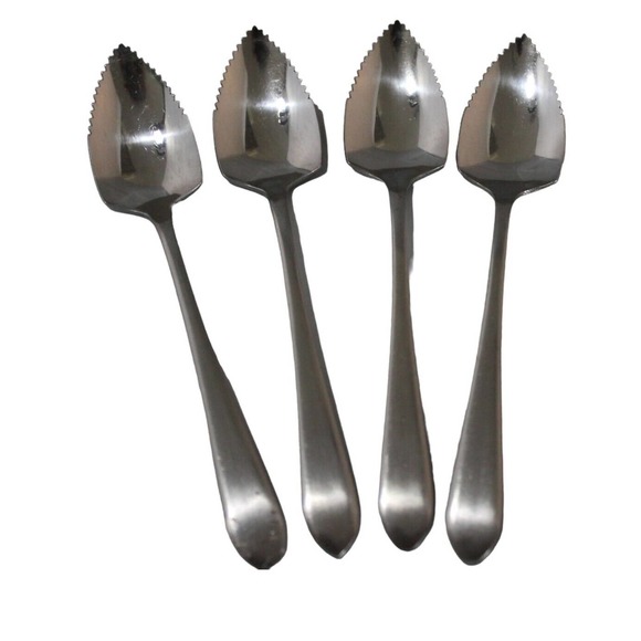 SILHOUETTE Supreme Cutlery Towle Fruit Spoons Set of 4 Japan Stainless Flatware - Picture 1 of 6